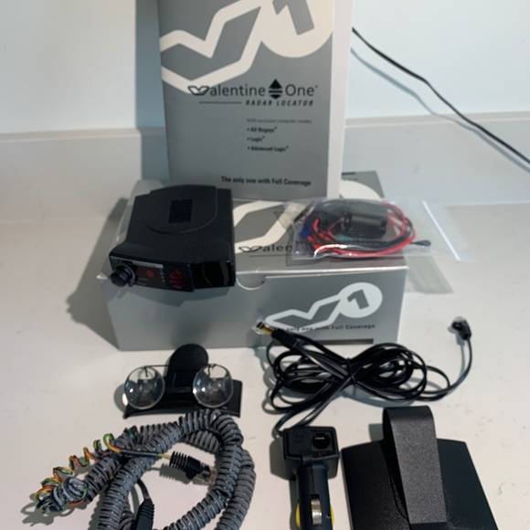 Valentine1 Gen1 Valentine One Generation 1 Pre-Owned Radar Detector Locator - Picture 6 of 16